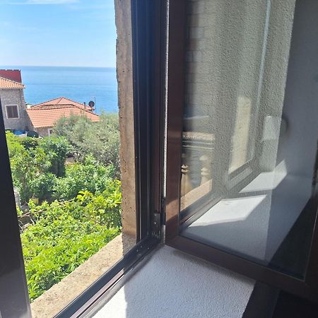 Guest House Naser Улцинь Экстерьер фото