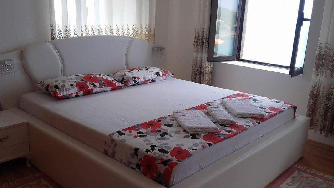 Guest House Naser Улцинь Экстерьер фото