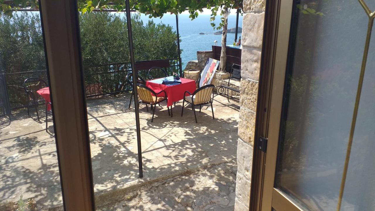 Guest House Naser Улцинь Экстерьер фото
